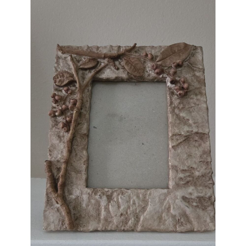 Ceramic Photo Frame with Branch & Berry Detail